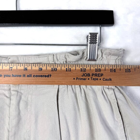 By Anthropologie Linen Blend High Rise Cuffed Smocked Shorts Womens 4 Beige - Picture 5 of 8